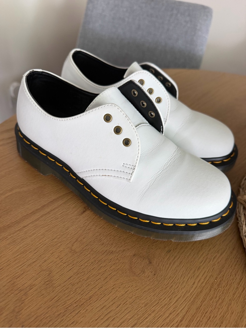 Dr. Martens Vegan Low Boots Air Wair Cushion White 27214 Men’s 6 / Women’s 7,